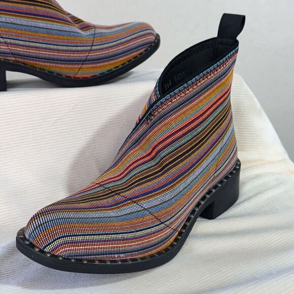 Charleston Shoe Co Womens Striped Studded Barcelona Booties Multicolor Sz 6 NWOT - Picture 2 of 7